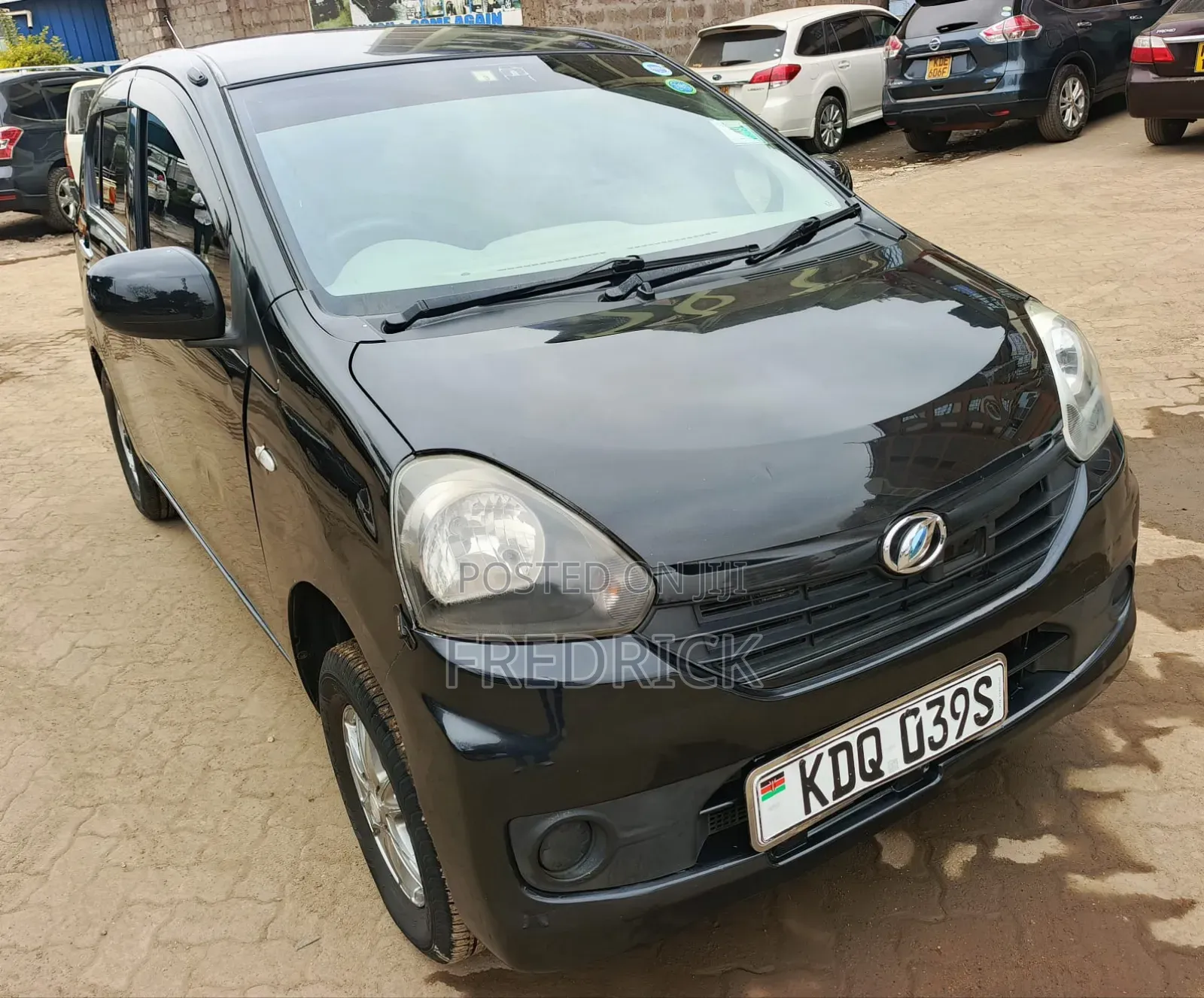 Daihatsu Mira 2017 Black
