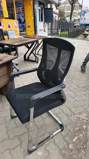 Ergonomic Mesh Black Visitors /Study Chair