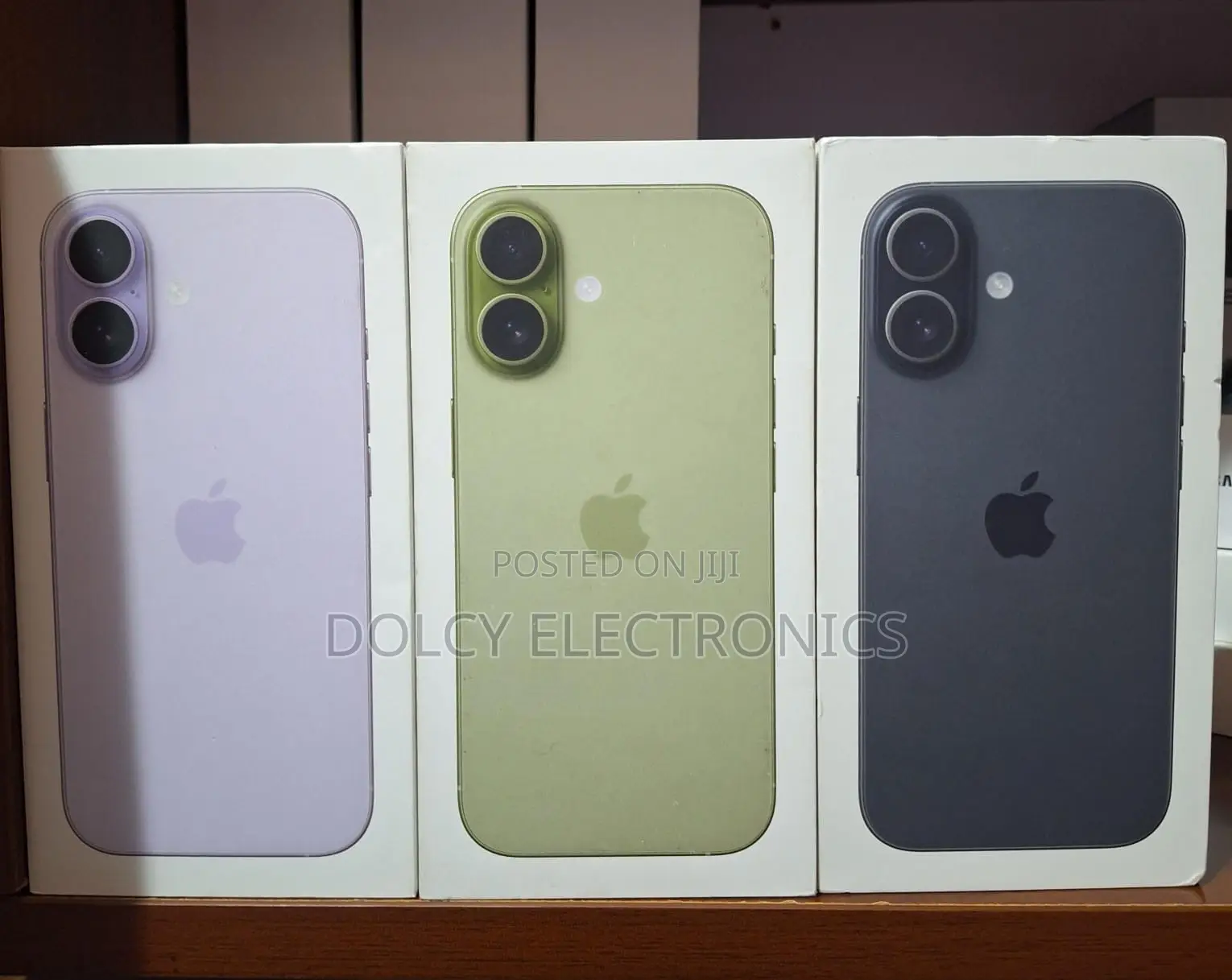 New Apple iPhone 17 256 GB Green