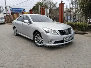 Toyota Crown 2012 Silver
