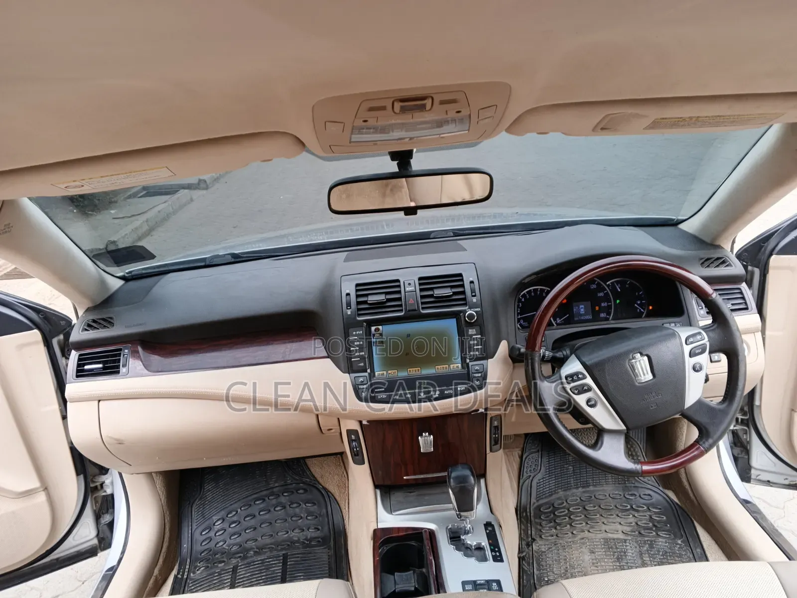 Toyota Crown 2012 Silver