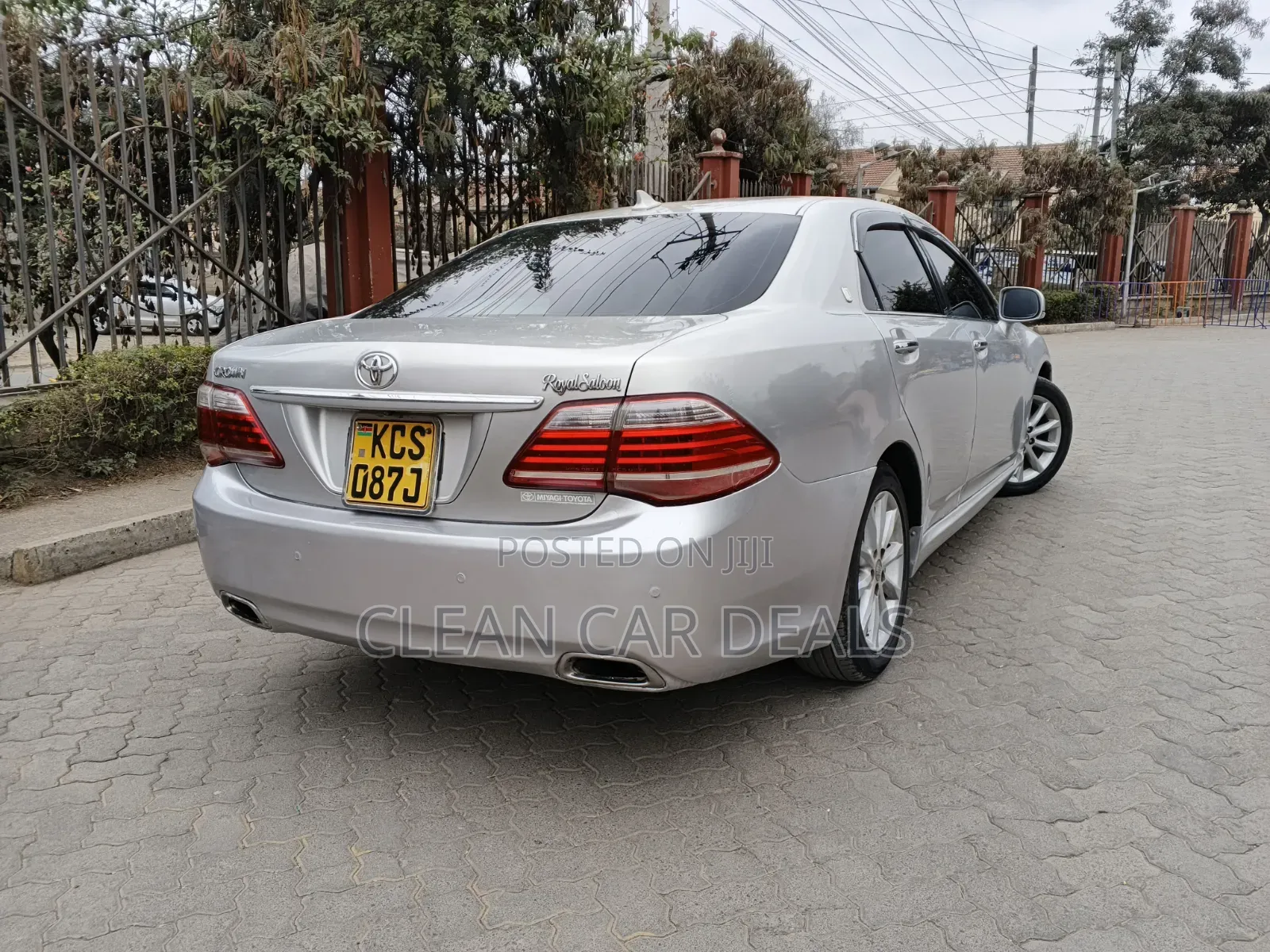 Toyota Crown 2012 Silver