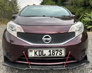 Nissan Note 2015 Maroon