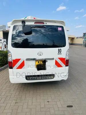 Toyota HiAce 2012 White