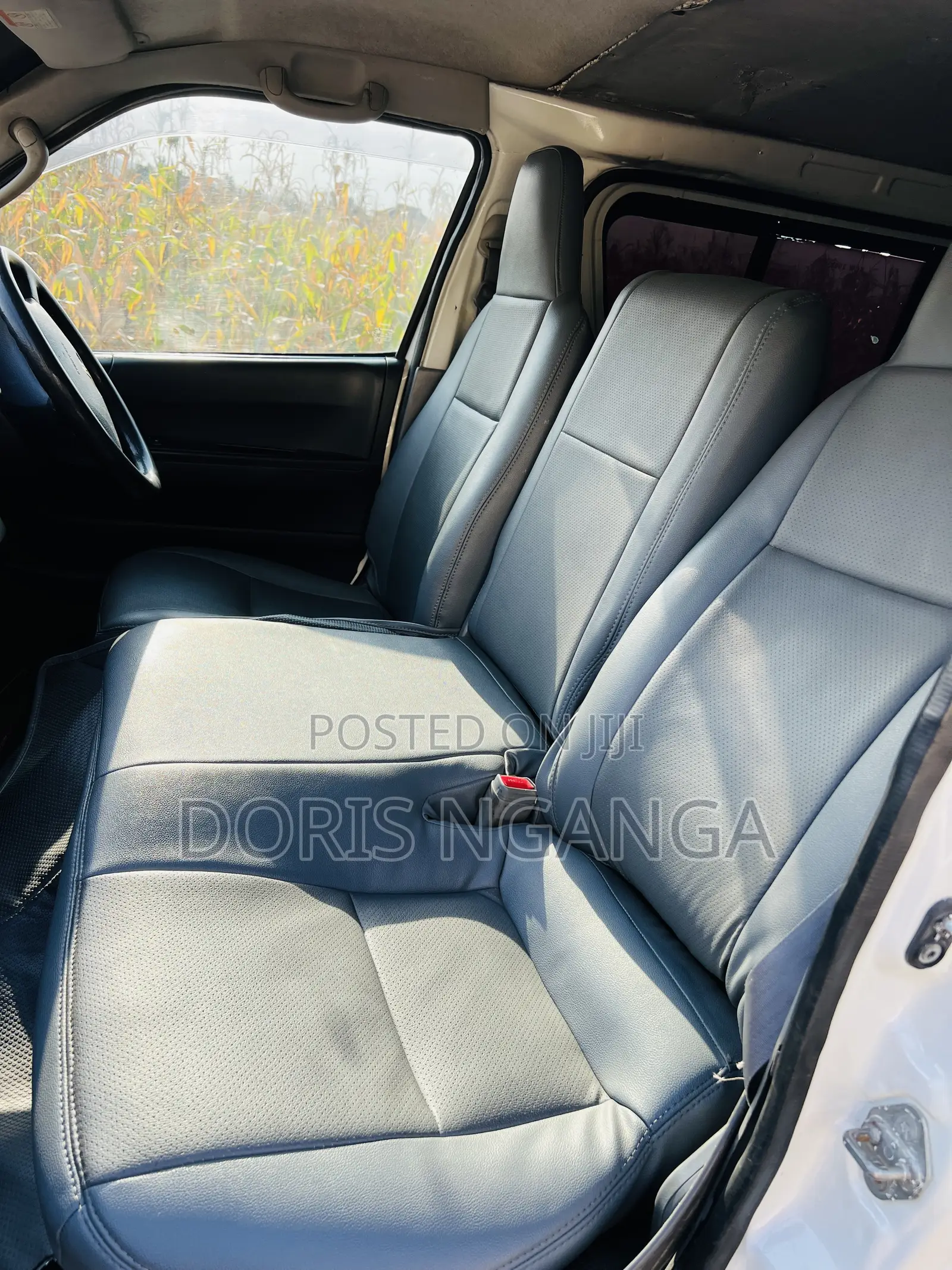 Toyota HiAce 2012 White