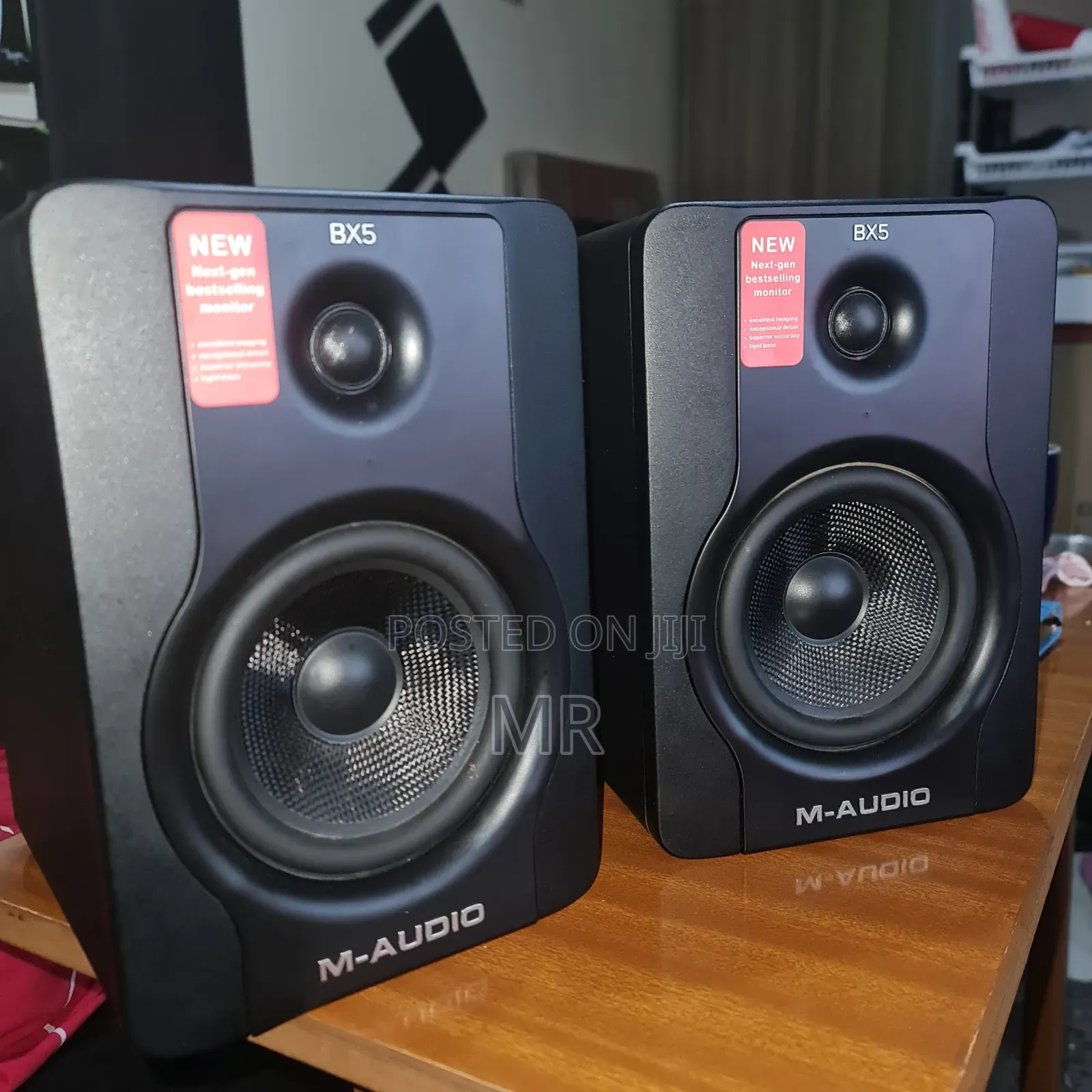 M-Audio Bx5