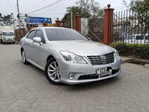 Toyota Crown 2012 Silver