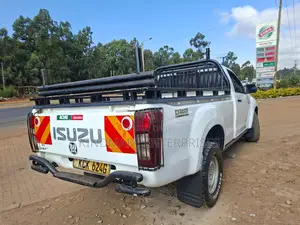 Isuzu D-MAX 2017 White
