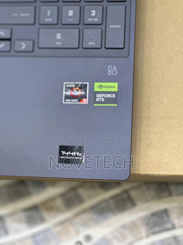 Laptop HP Victus 15 32GB AMD Ryzen 5 SSD 512GB - thumbnail 2