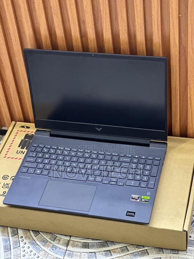 Laptop HP Victus 15 32GB AMD Ryzen 5 SSD 512GB - thumbnail 3