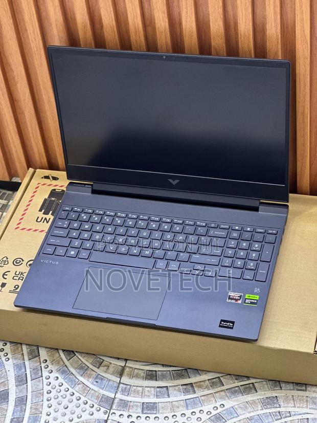 Laptop HP Victus 15 32GB AMD Ryzen 5 SSD 512GB - thumbnail 4