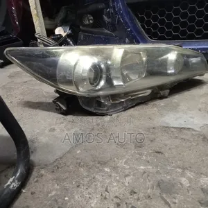 Wish 2010-2015 Headlight Xenon