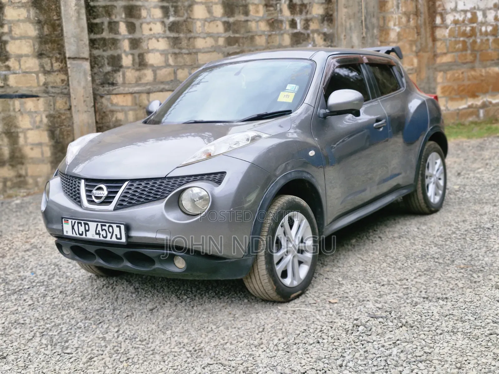 Nissan Juke 2011 Gray