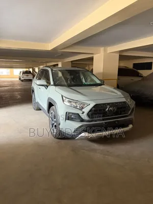 Toyota RAV4 2019 Green