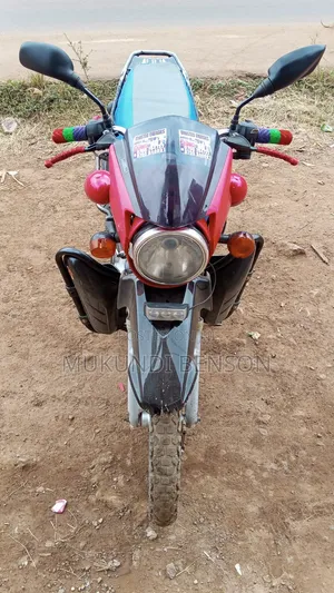TVS HLX Plus ES 2020 Black