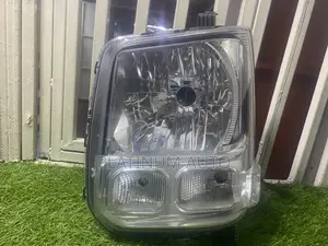 Headlight Suzuki Every 2015