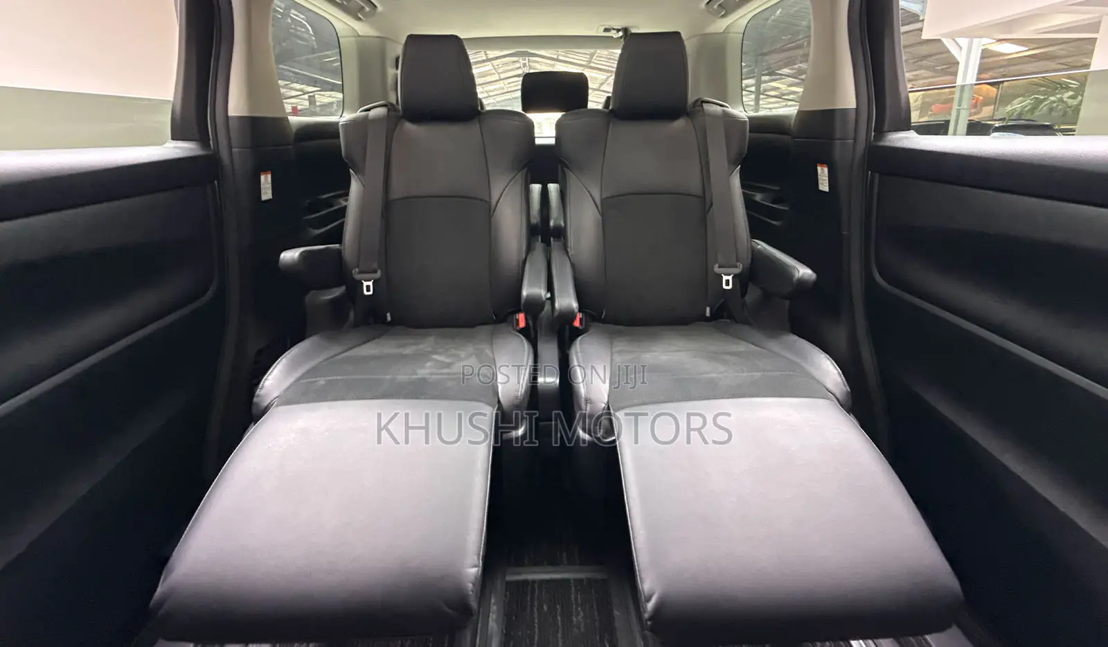 Toyota Alphard 2019 White