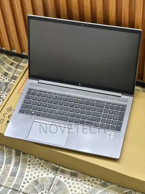 Laptop HP ZBook Studio G5 64GB Intel Core i9 SSD 512GB