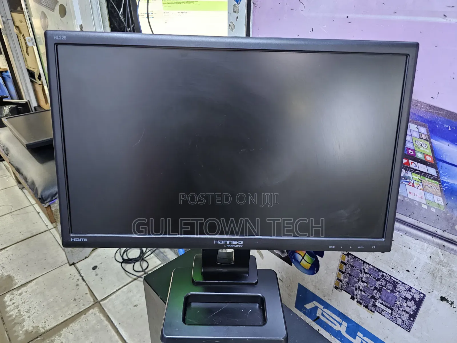 Hanns G 22inch TFT With Hdmi 1080p