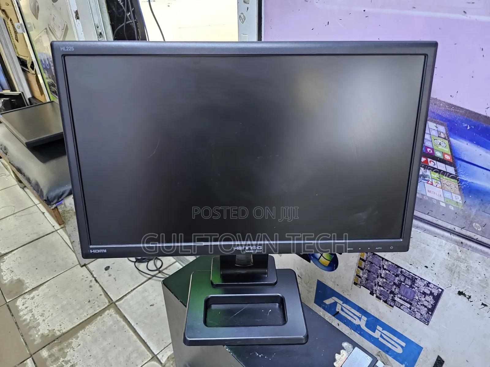 Hanns G 22inch TFT With Hdmi 1080p