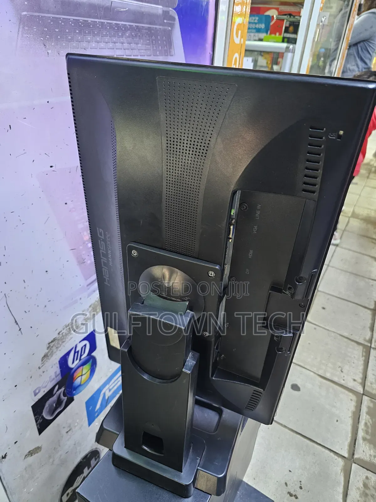 Hanns G 22inch TFT With Hdmi 1080p