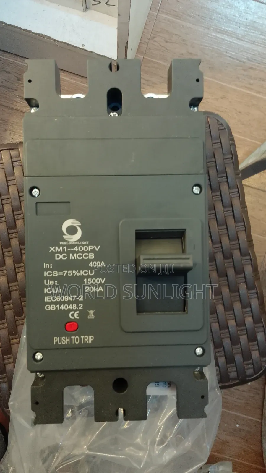 DC Moulded Case Circuit Breaker (MCCB)