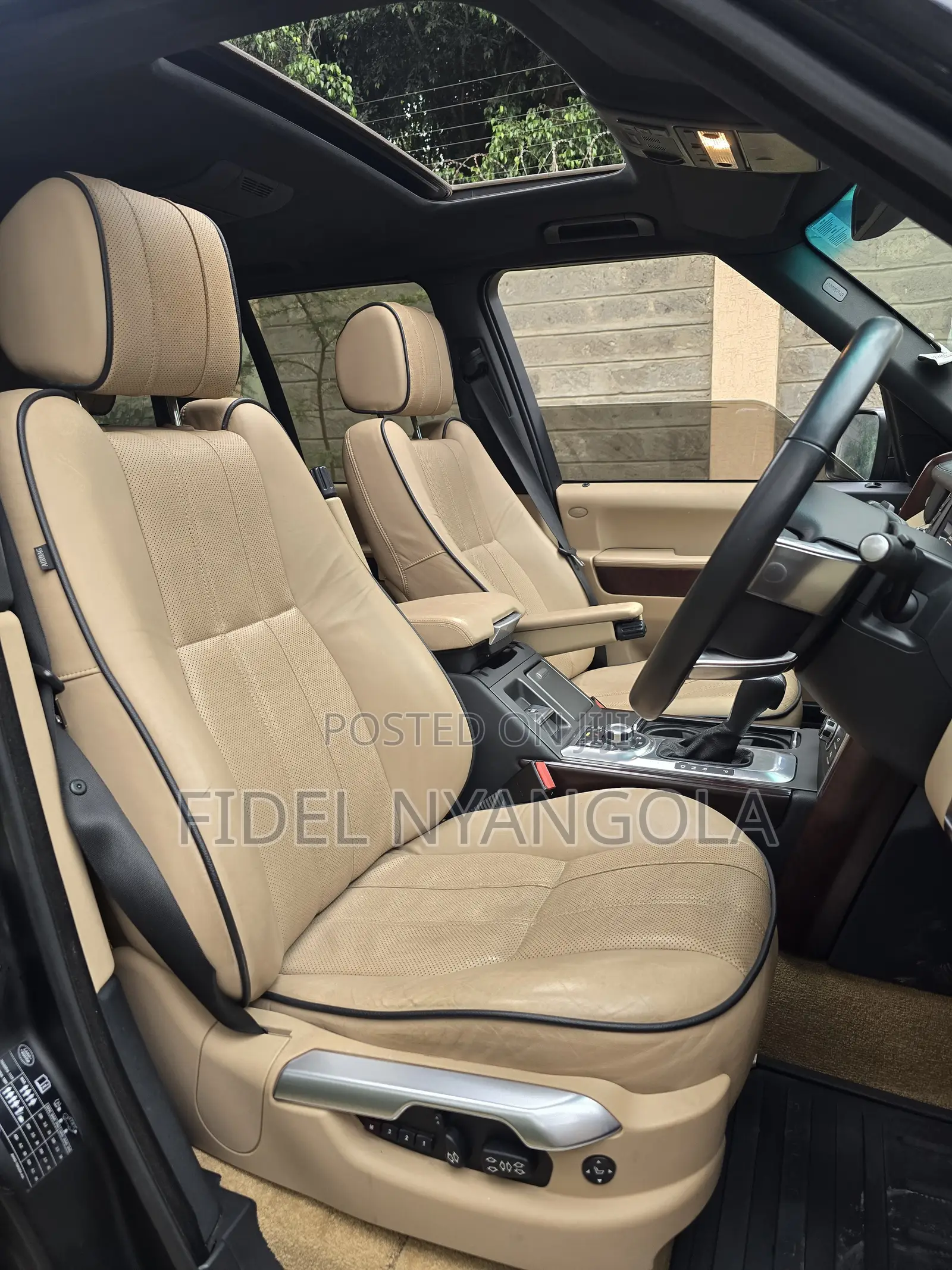 Car 2010 Black