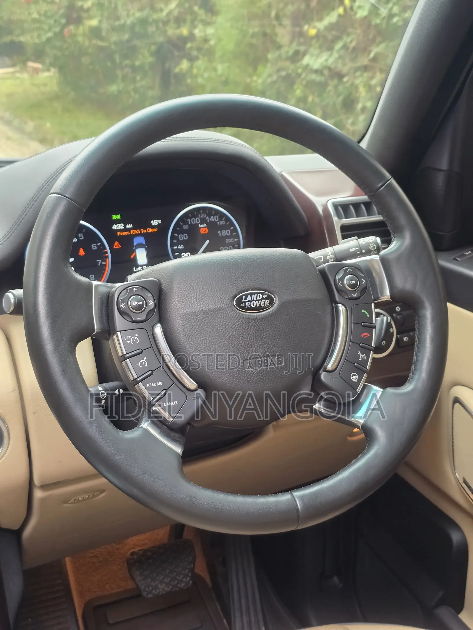Car 2010 Black