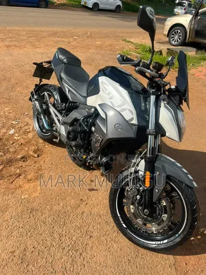 CFMoto 400NK 2019 White