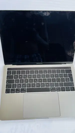 Laptop Apple MacBook Pro 2018 8GB Intel Core i5 SSD 256GB