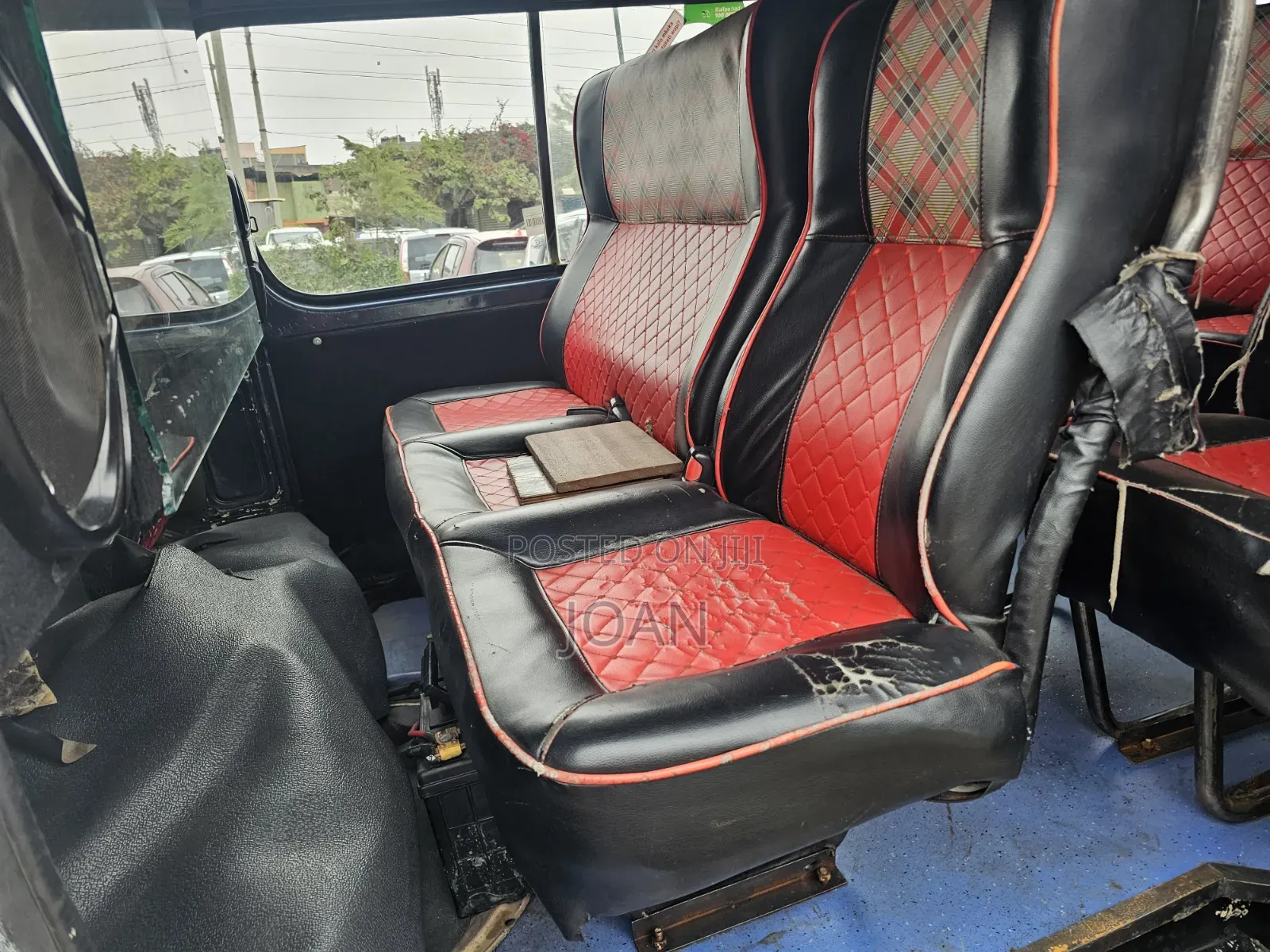Toyota HiAce 2003 White