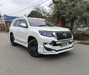 Toyota Land Cruiser Prado 2011 White