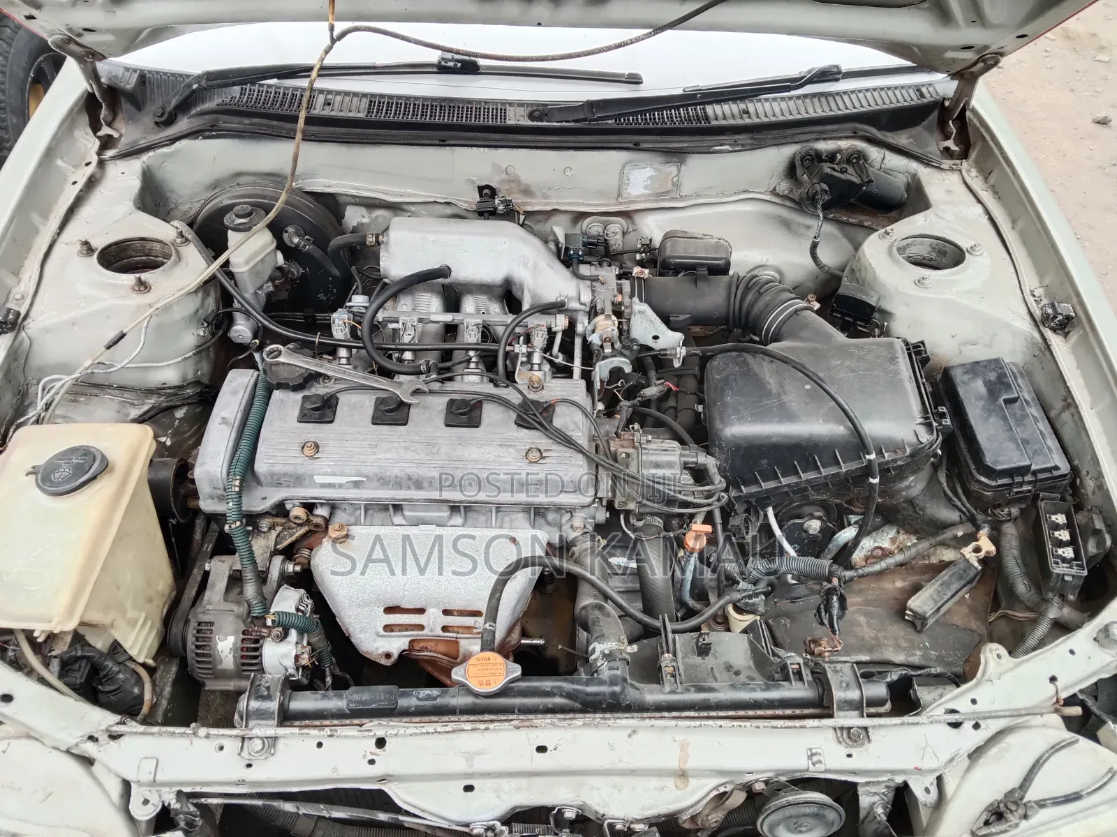 Toyota Corolla 1998 Beige