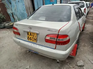 Toyota Corolla 1998 Beige