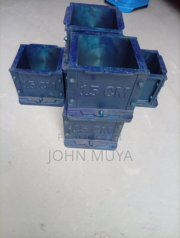 150mm Cast Iron Test Cube Box/Moulds - main view