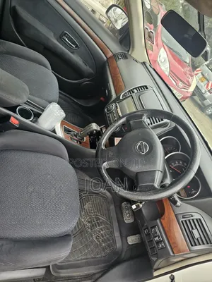 Nissan Bluebird 2012 White