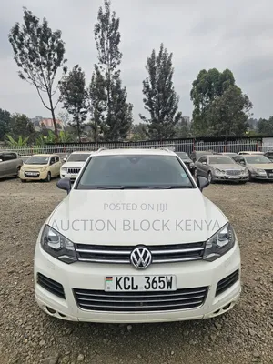 Volkswagen Touareg 2012 White