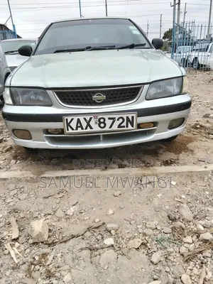 Nissan FB15 2000 Silver