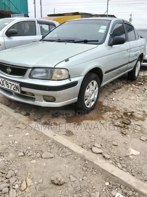 Nissan FB15 2000 Silver
