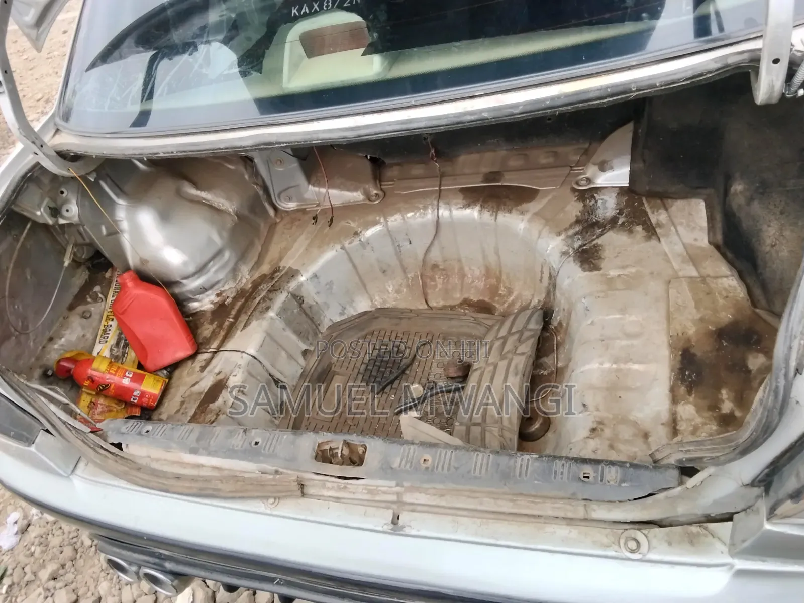 Nissan FB15 2000 Silver