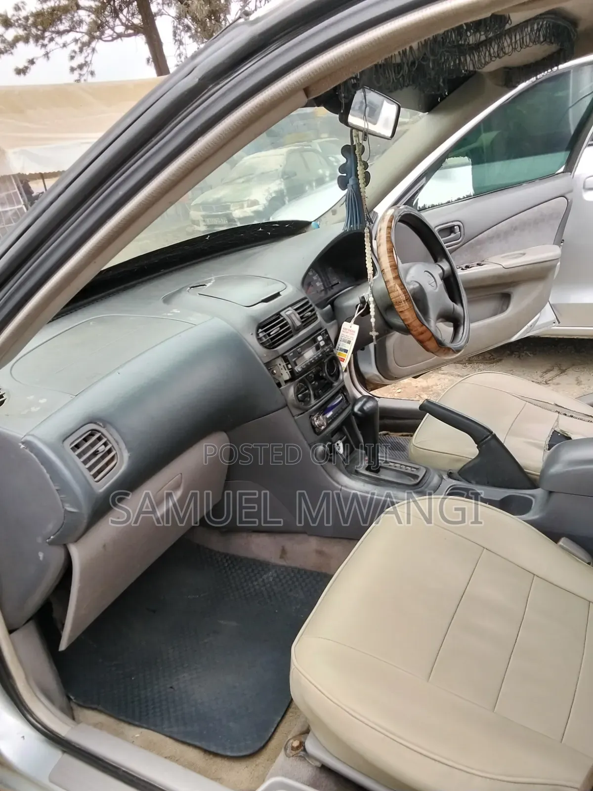 Nissan FB15 2000 Silver