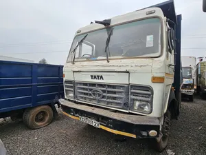 Tata 2518 Tipper