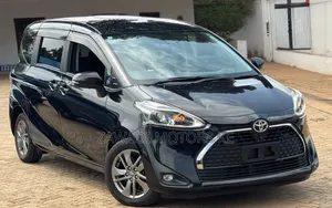 Toyota Sienta 2019 Black