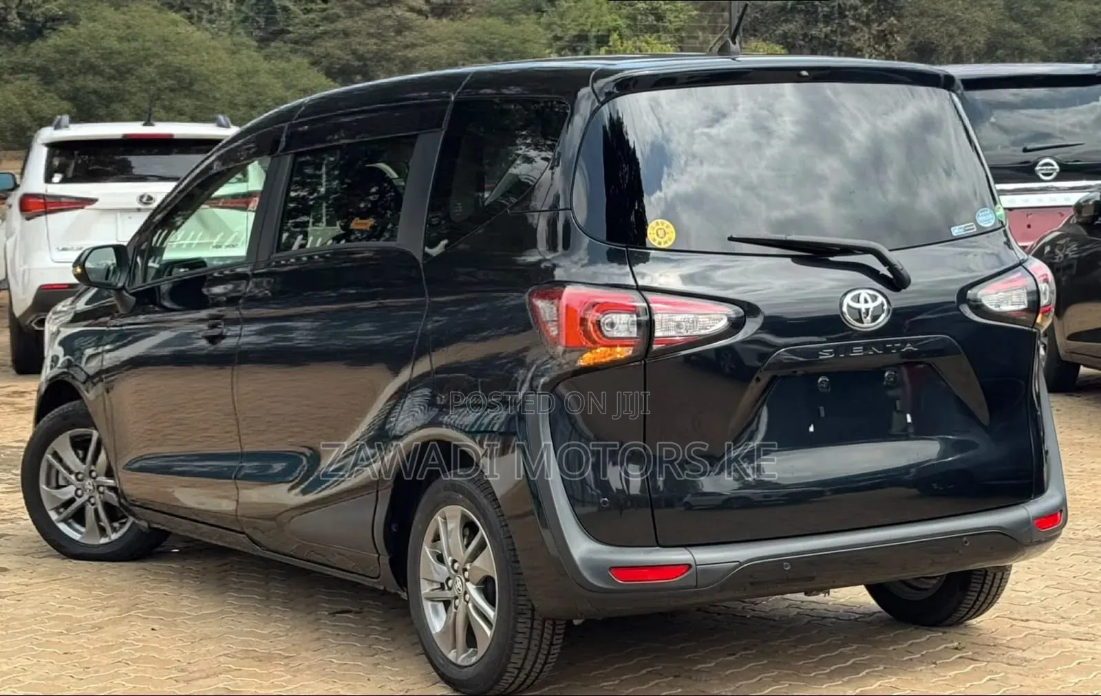 Toyota Sienta 2019 Black