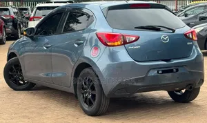 Mazda Demio 2016 Blue
