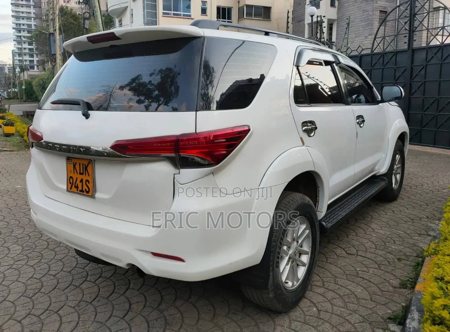 Toyota Fortuner 2015 White