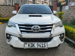 Toyota Fortuner 2015 White