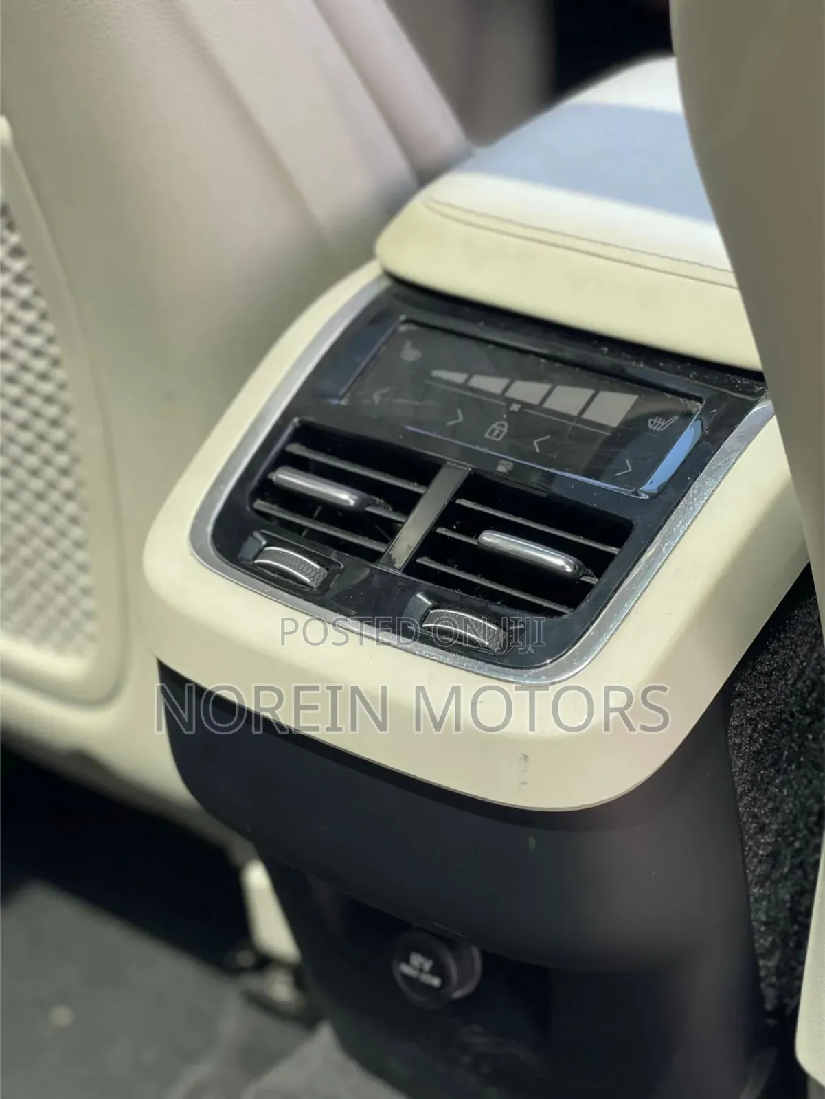 Volvo XC60 2020 Silver