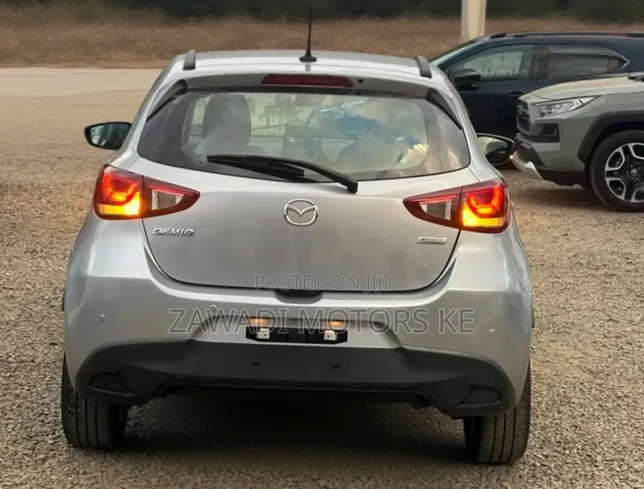 Mazda Demio 2019 Silver