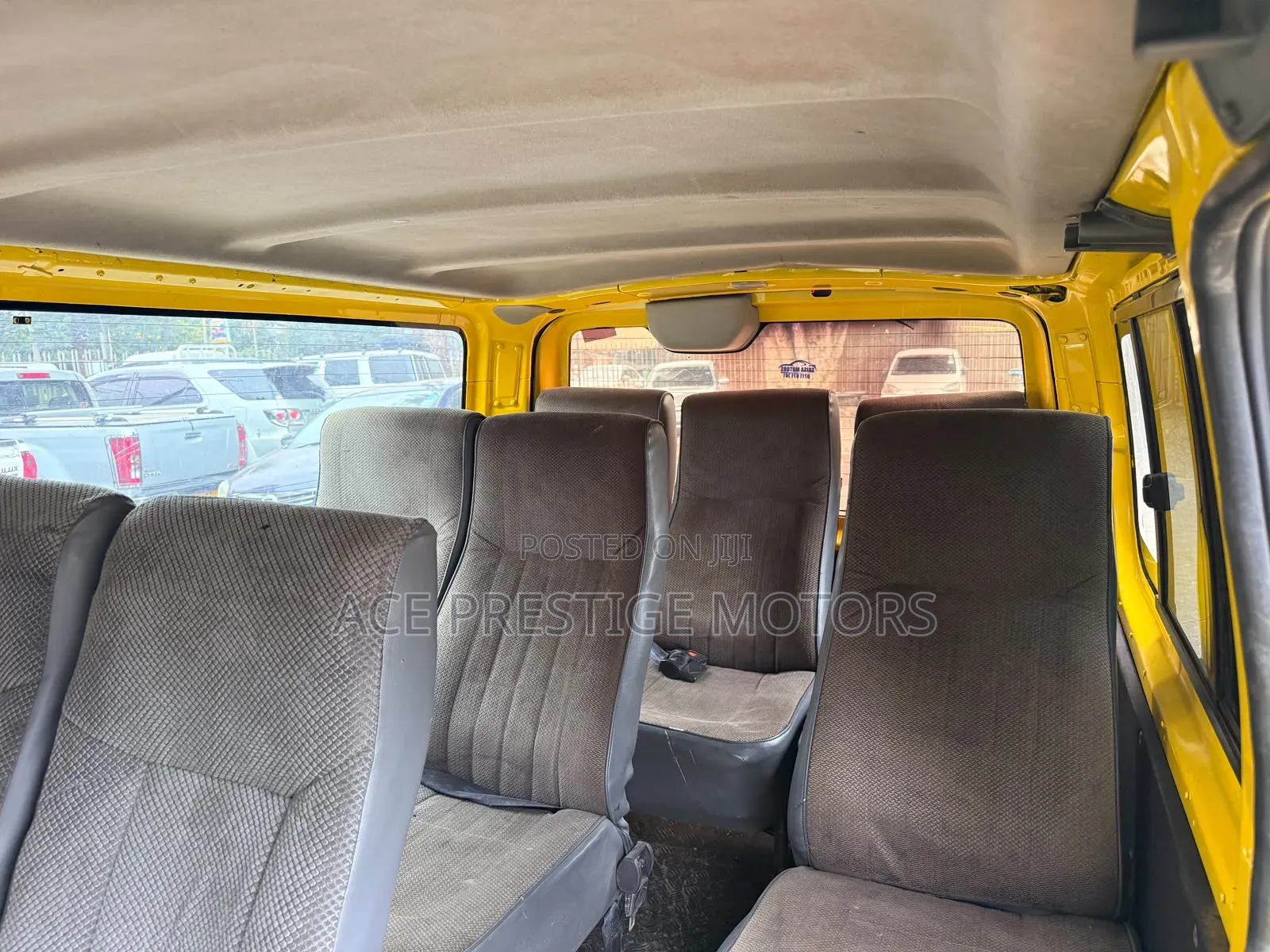 Nissan NV200 2013 Yellow